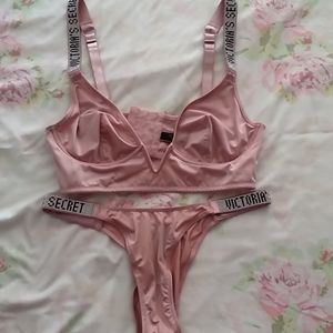 Victoria's secret bra and panty set
